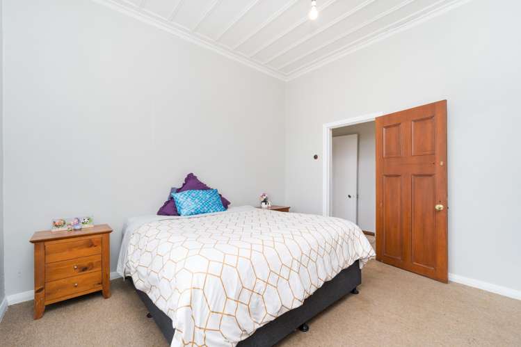 13 Karaka Street Tokomaru_21