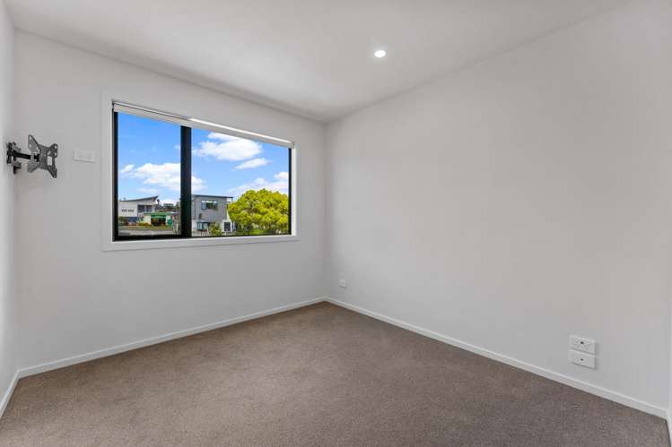 17/694 Whangaparaoa Road Stanmore Bay_15