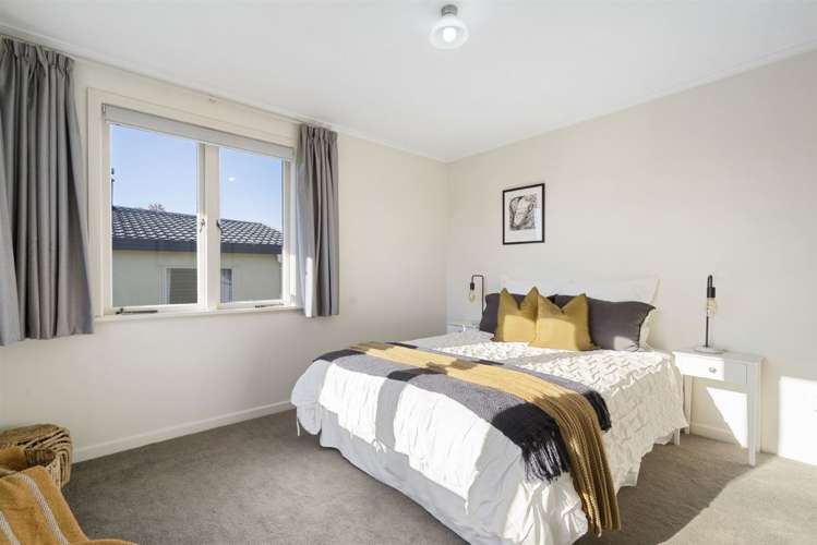 67 McLeod Road Te Atatu South_10