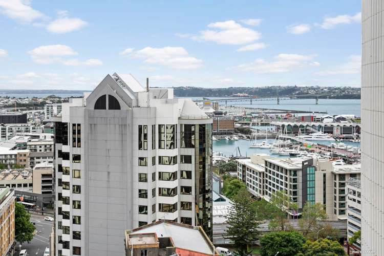 1701/8 Albert Street Auckland Central_17