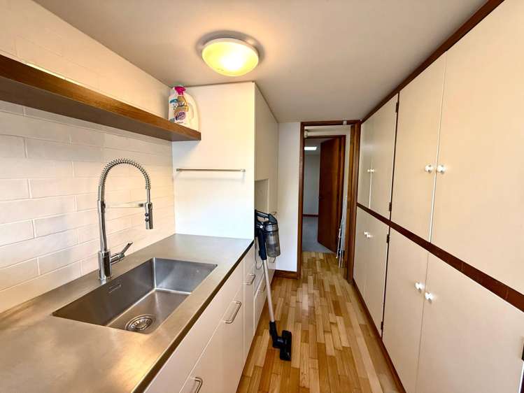  23 Helmores Lane Merivale_8