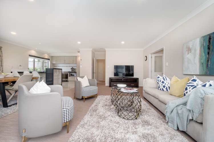 14 Woolaston Place Flat Bush_6