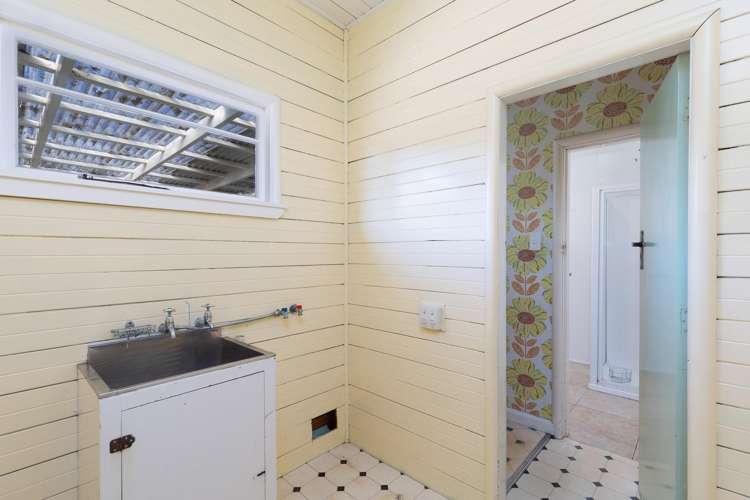 1/11 Sadlier Street Stoke_15