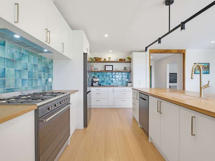 7 Onerere Whitianga_9