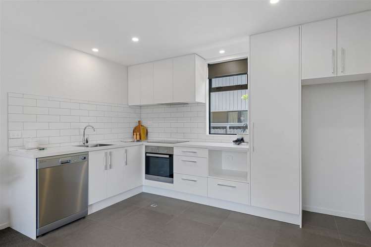 2/48 Mathesons Road Phillipstown_4