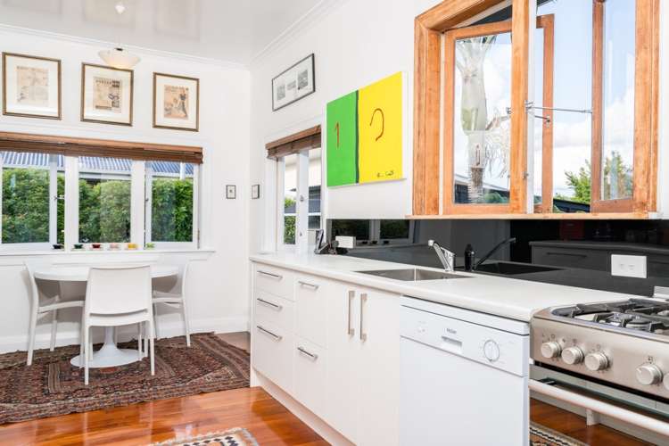 323 Western Hills Drive Avenues_7