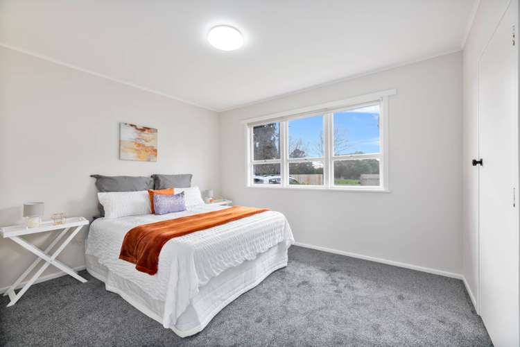 5 Alexander Crescent Otara_13