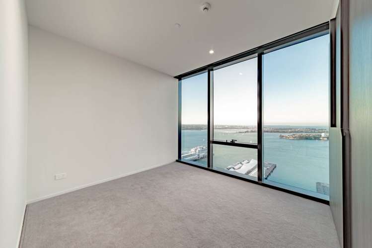 4801/10 Commerce Street City Centre_13