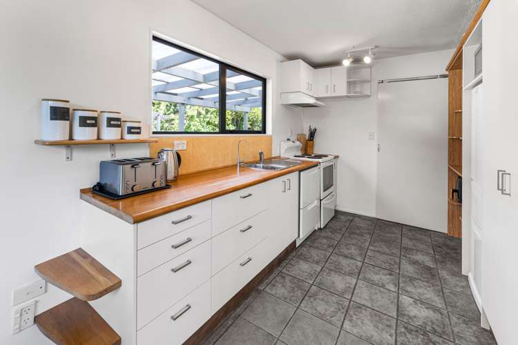 27 Eighty Eight Valley Road Wakefield_9