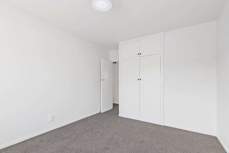 2/17 Frank Street Papanui_6