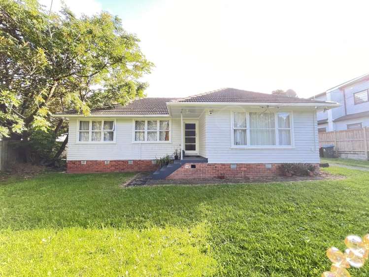 108 Hillside Road_0