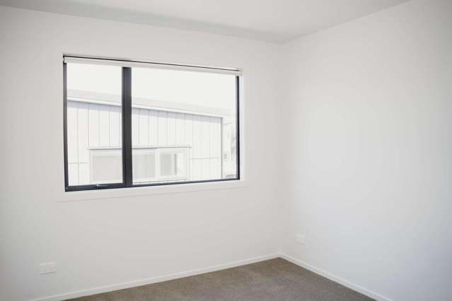 18/694-696 Whangaparaoa Road Stanmore Bay_2