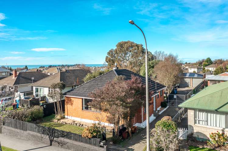 21 Old North Road Marchwiel_40