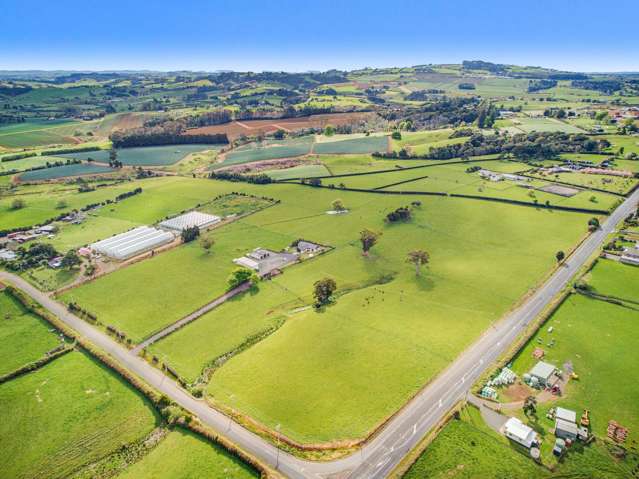 Large Lifestyle Block with Potential