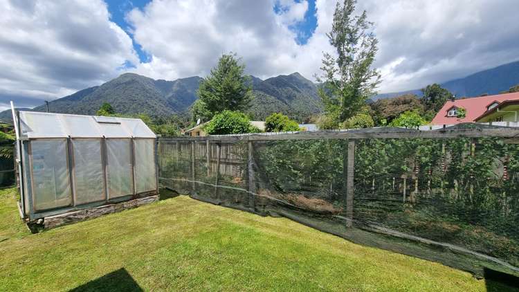 17 Pekanga Drive Fox Glacier_21