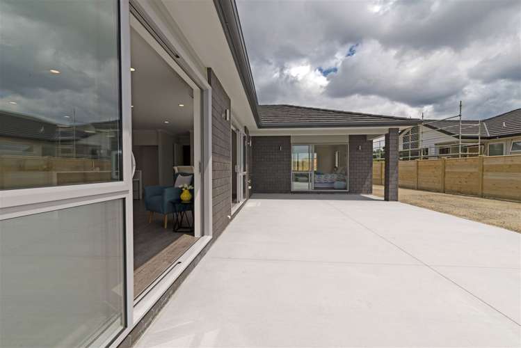 18 Leebank Crescent Riverhead_27