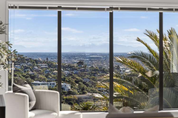 74 Glenstrae Road Redcliffs_32