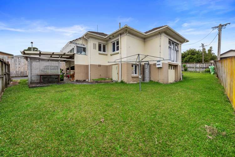 6 James Laurie Street Henderson_2