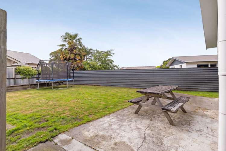 49 Kimberley Grove Westbrook_25