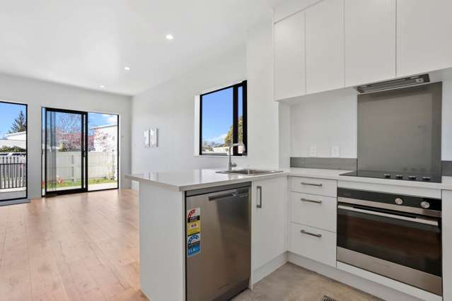 5/54 Swanson Road Henderson_1