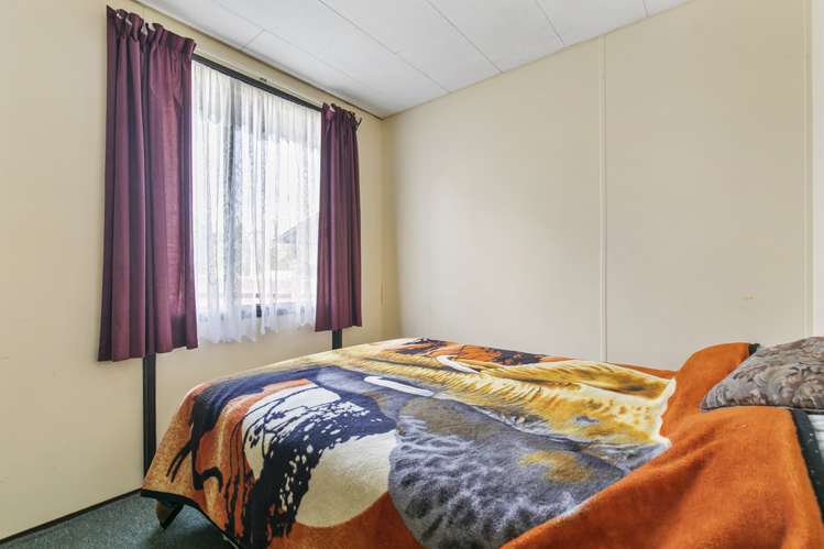 2/80 Parrs Cross Road Henderson_8