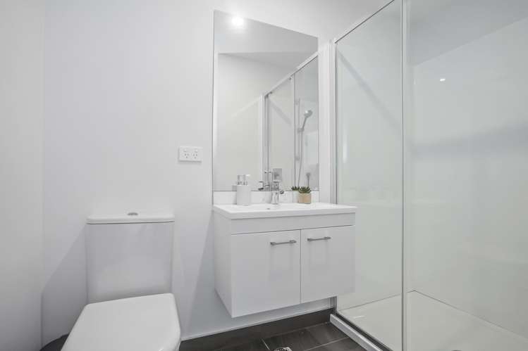 4/10 Shamrock Lane Te Atatu Peninsula_21