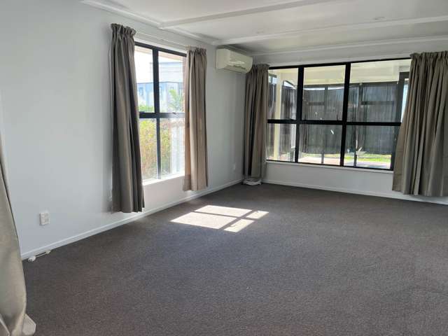 3 Hetherington Road Ranui_3