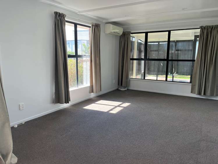 3 Hetherington Road Ranui_3