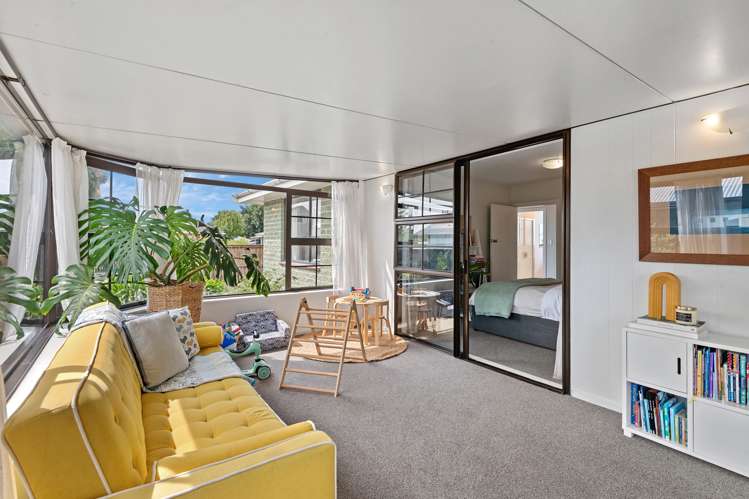 34 Chartwell Street Burwood_5