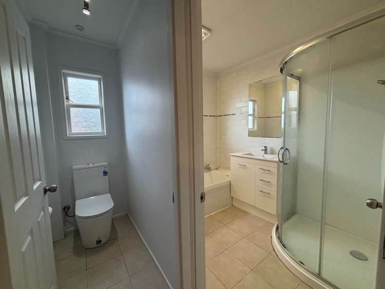 141 Gossamer Drive Pakuranga Heights_12