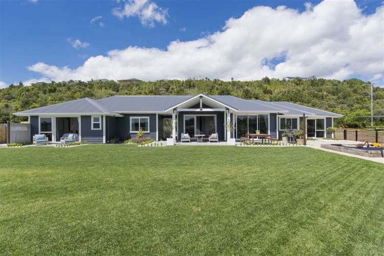 172 Lakes Boulevard Pyes Pa_1