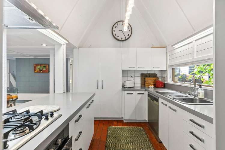 64 Ranui Crescent Khandallah_7