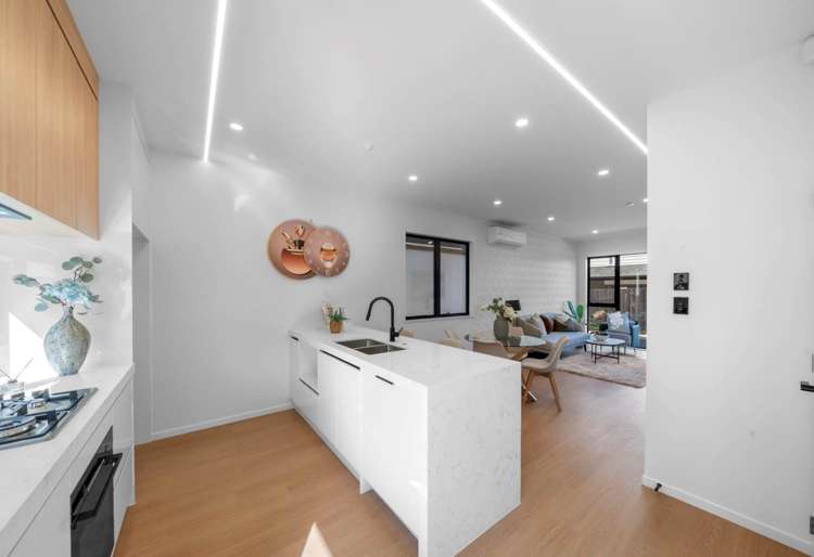 4/32 Bradbury Road Botany Downs_7