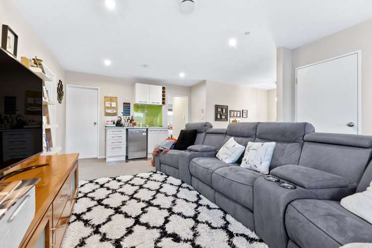 13 Rohi Place Flat Bush_12
