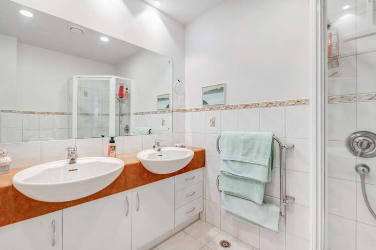 3A/171 Hurstmere Road Takapuna_18