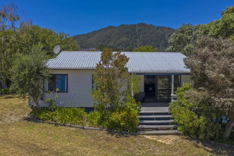 11 Coronation Row Pauanui_3