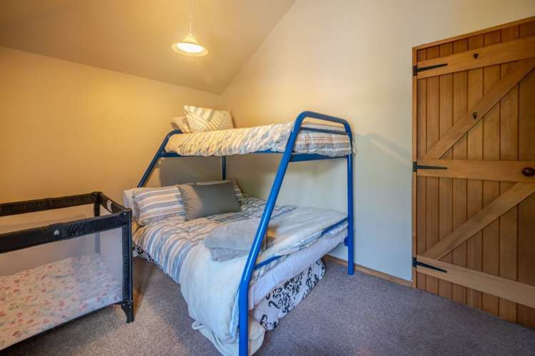 3a Beach Road Akaroa_8