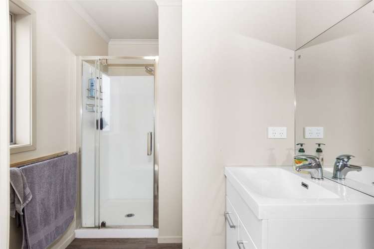 23 Dunrobbin Place Gate Pa_6