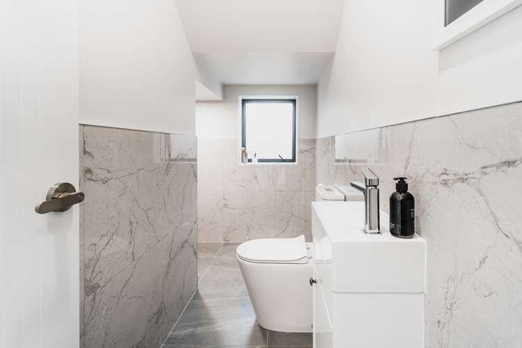 53 Bushfield Drive Flat Bush_12