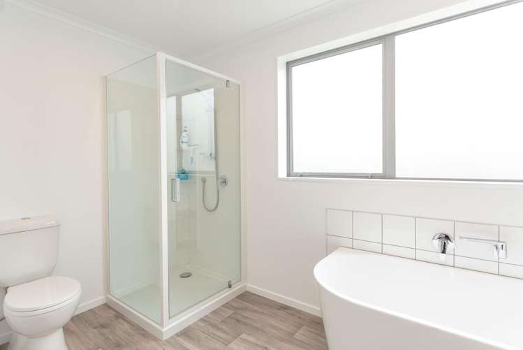 7 Orion Way Featherston_13