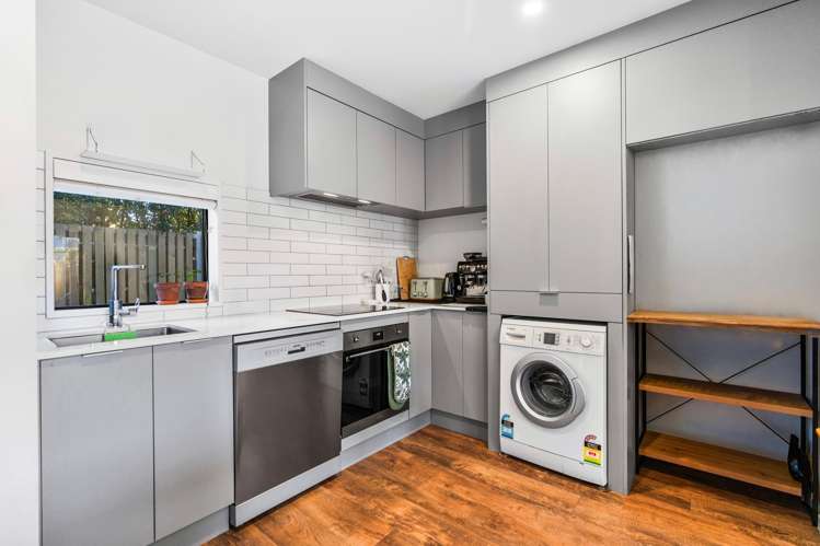 8/72 Cobham Street_3