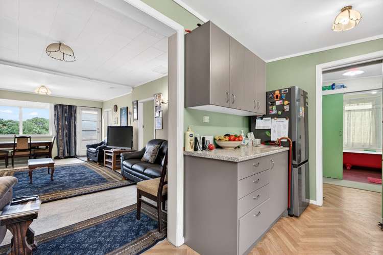 28 Lake Ferry Road_5