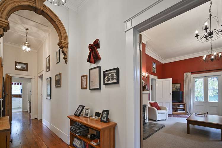 1205a Karamu Road North Mayfair_9