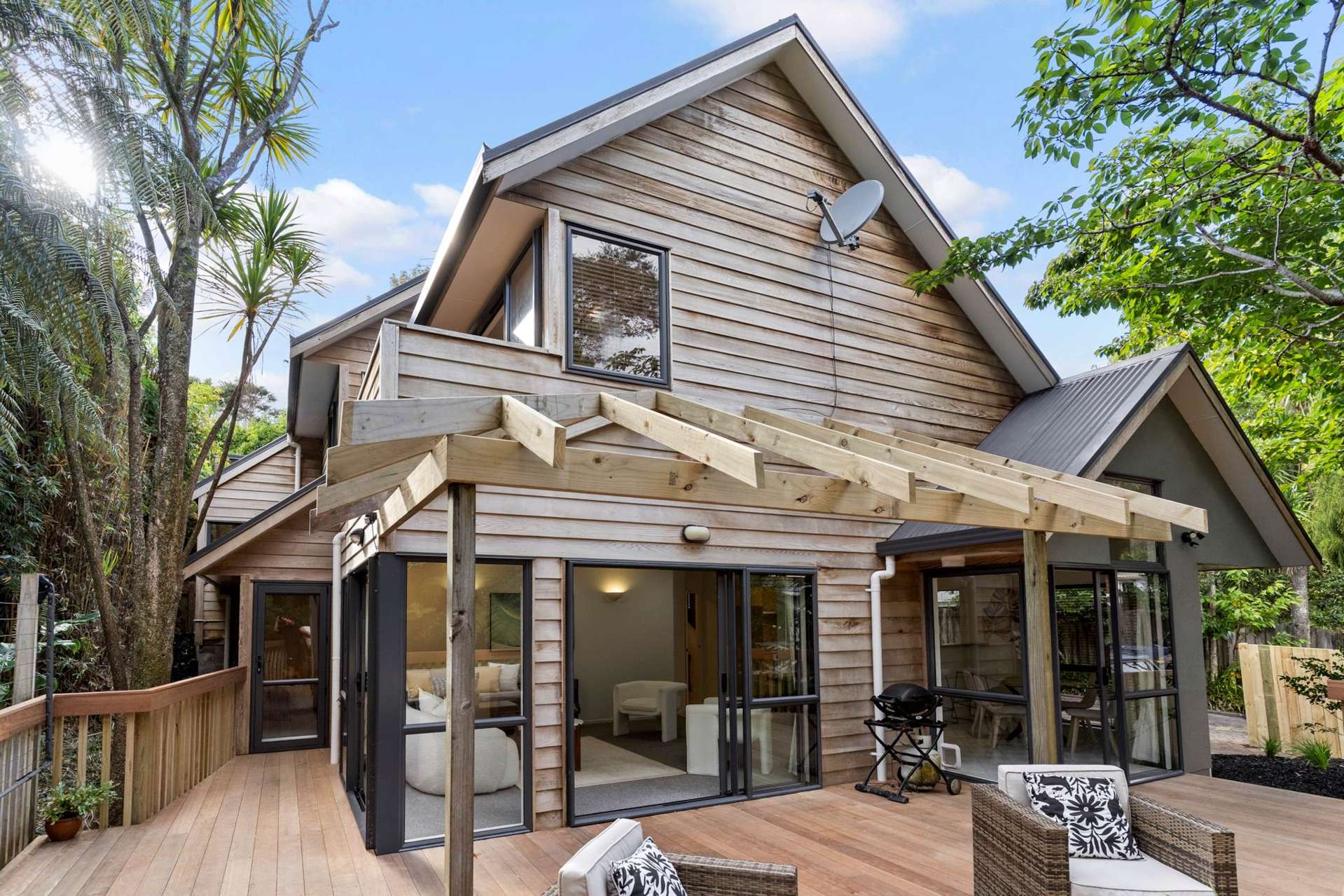 139A Atkinson Road Titirangi_0