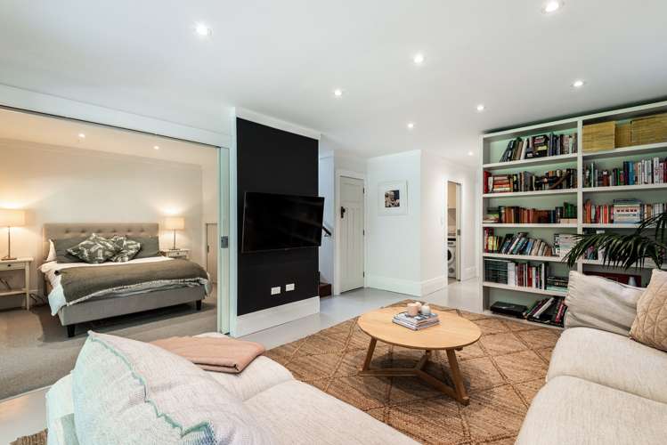 109 Vauxhall Road Narrow Neck_7