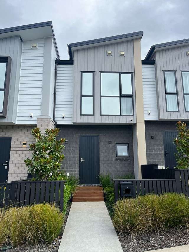 Central townhouse in quiet neighbourhood