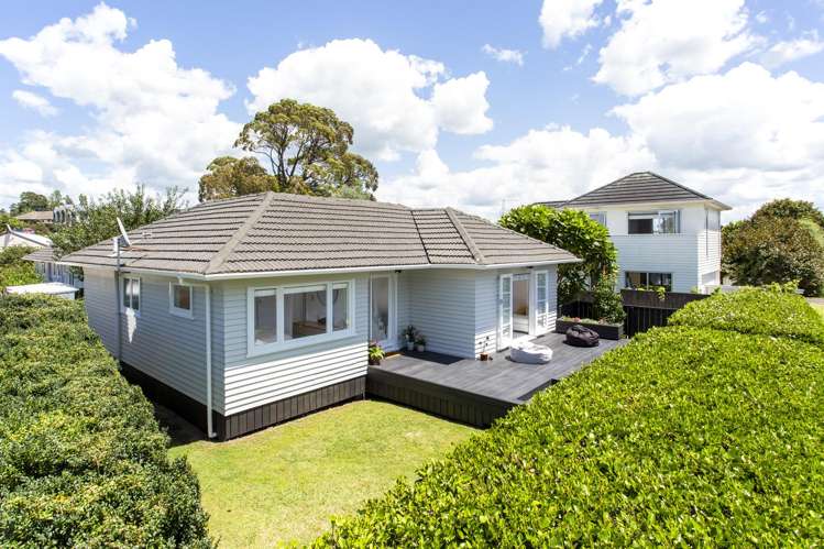 58 Kervil Avenue Te Atatu Peninsula_1