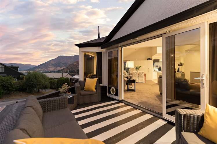 66 Hensman Road Queenstown_42