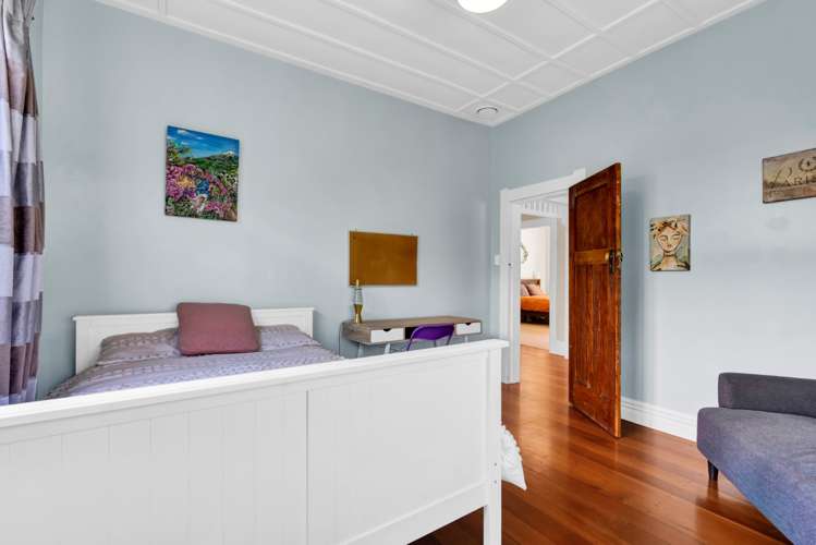 192 Tukapa Street Westown_10