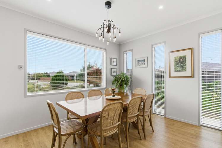 20 Sunline Avenue Lincoln_8